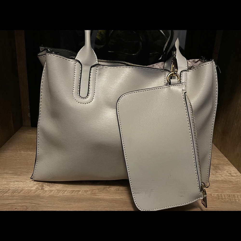Handbag - Picture 2 of 2